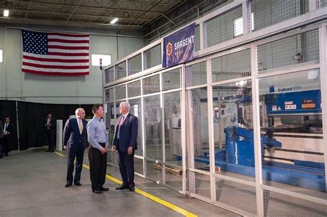 Vice President Pence visits Sargent Metals 